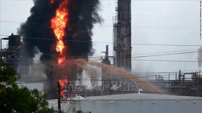 Mỹ: Cháy nổ tại một nhà máy của ExxonMobil, ít nhất 66 người bị thương