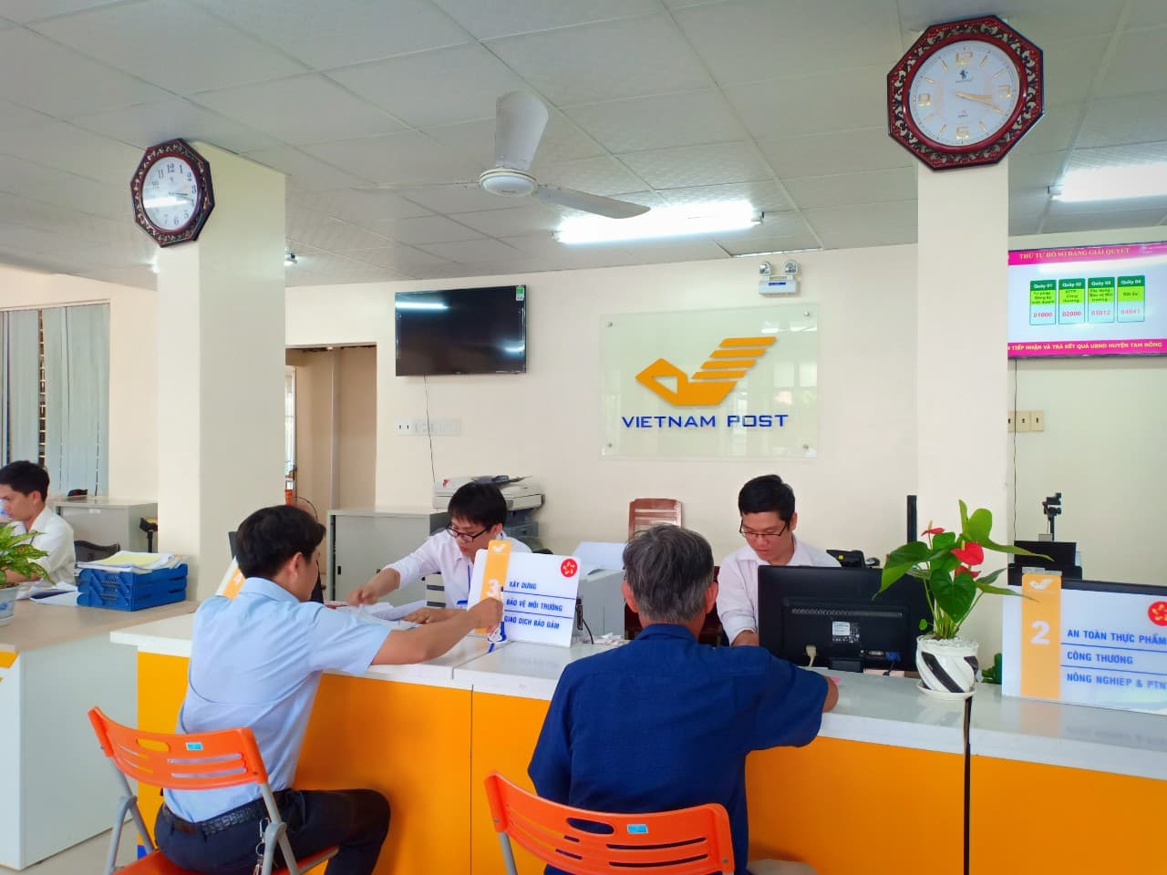 Đồng Tháp: Hơn 1 triệu hồ sơ hành chính thực hiện qua bưu điện