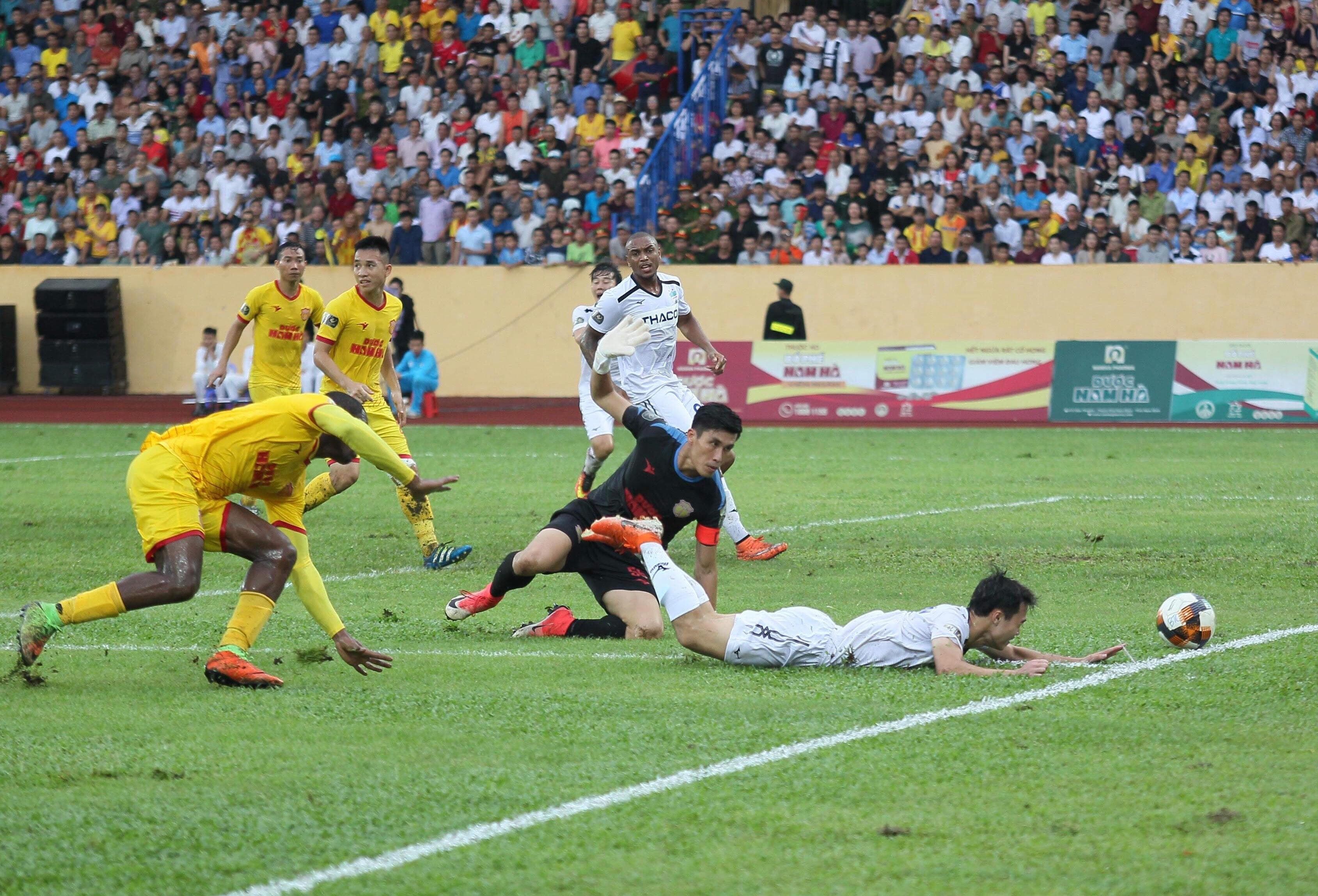 Thành Nam dậy sóng