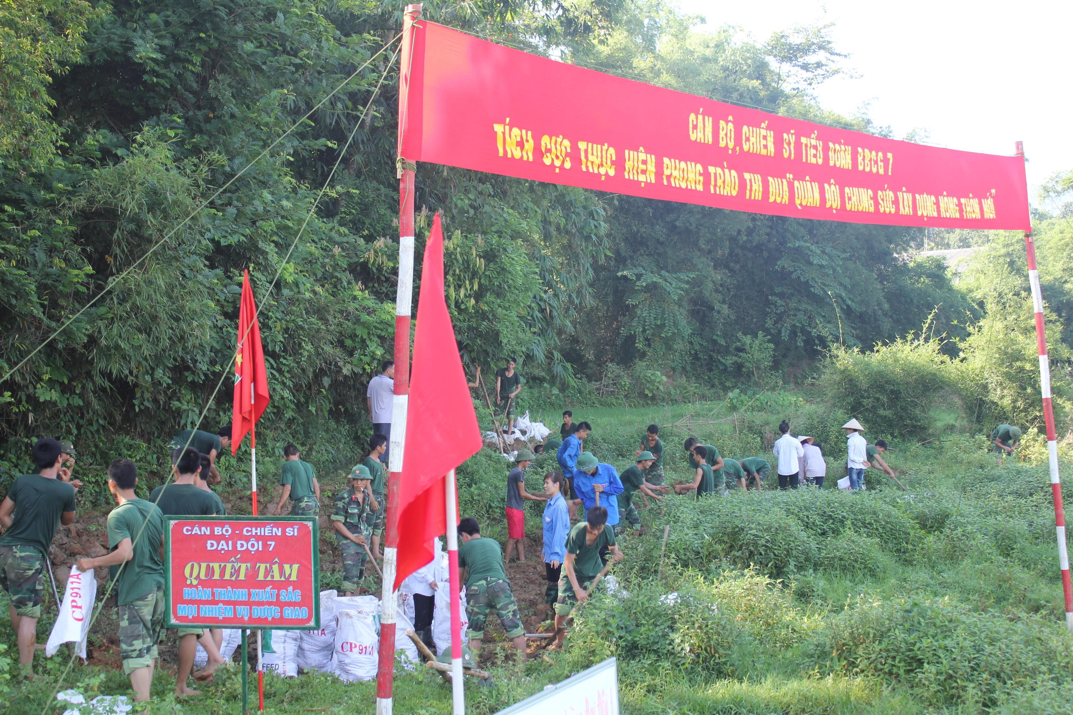 Sức trẻ xung kích, tình nguyện giúp dân