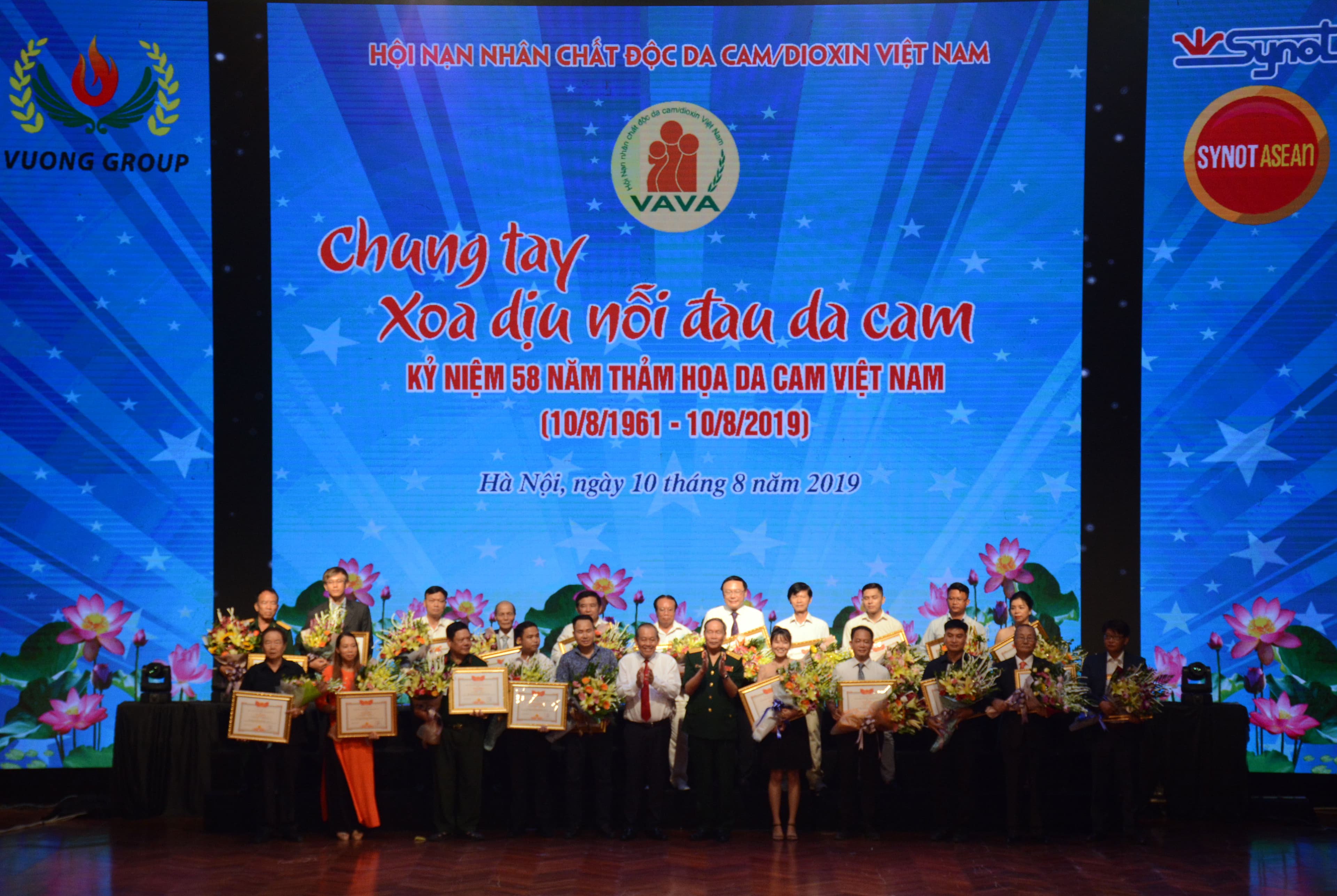 Chương trình “Chung tay xoa dịu nỗi đau da cam - Bạn không cô đơn”