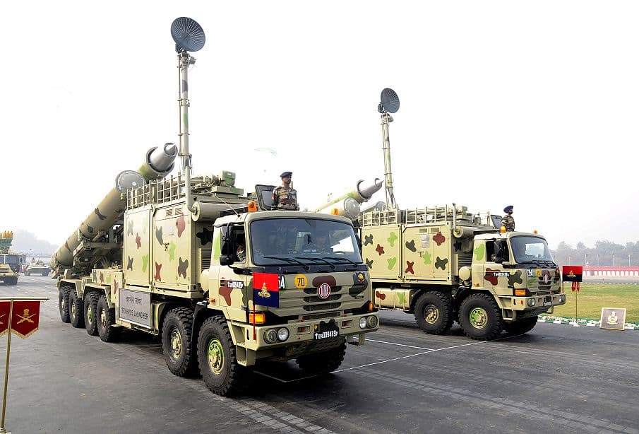 Hải quân Ấn Độ được trang bị khẩu đội tên lửa BrahMos