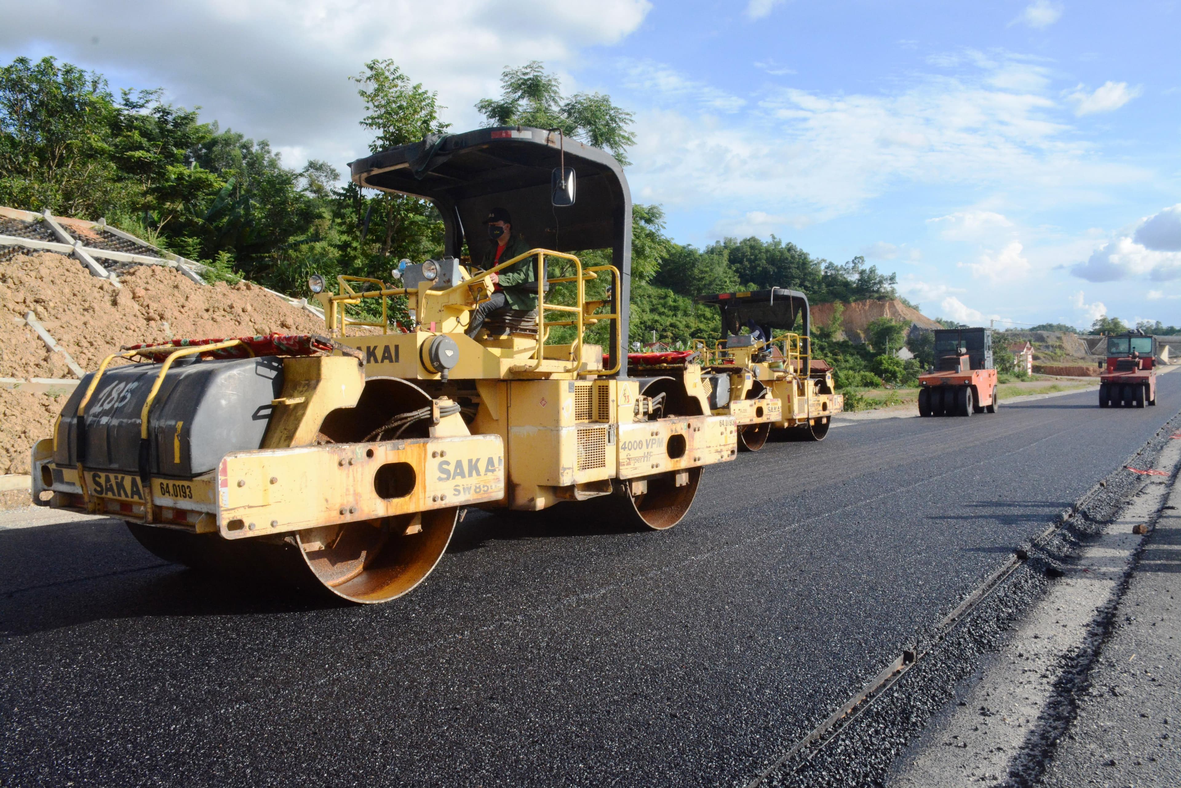 Cao tốc Bắc Giang - Lạng Sơn trên đường về đích