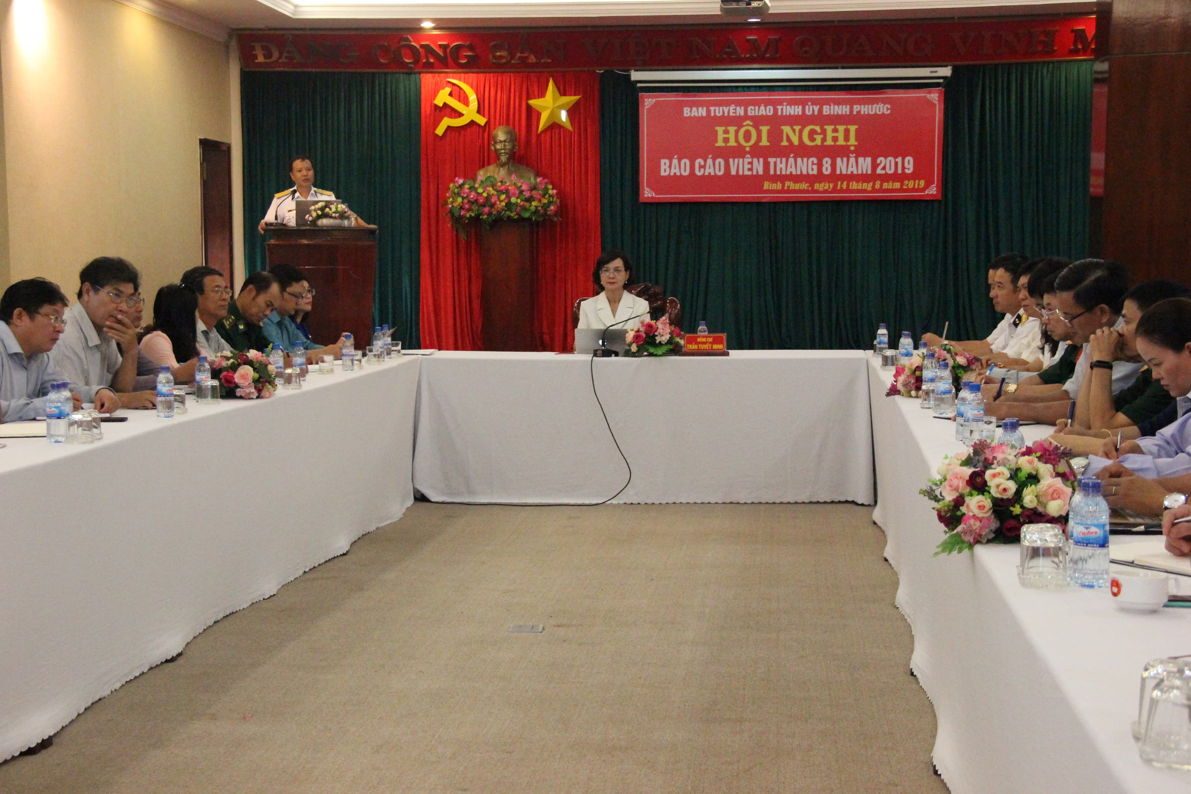 Bộ Tư lệnh Vùng 4 Hải quân phối hợp tổ chức "Hội nghị tuyên truyền về biển, đảo"