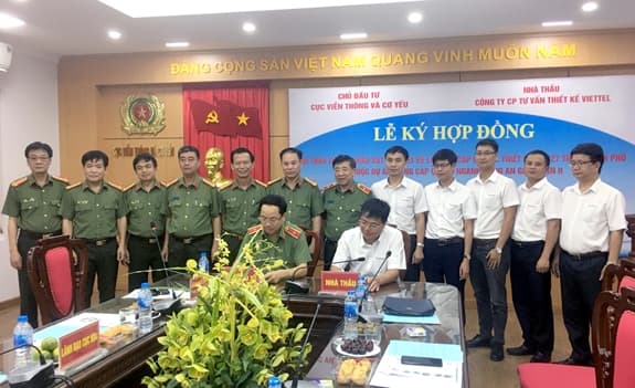 Viettel xây dựng dự án mạng cáp quang cho Bộ Công an