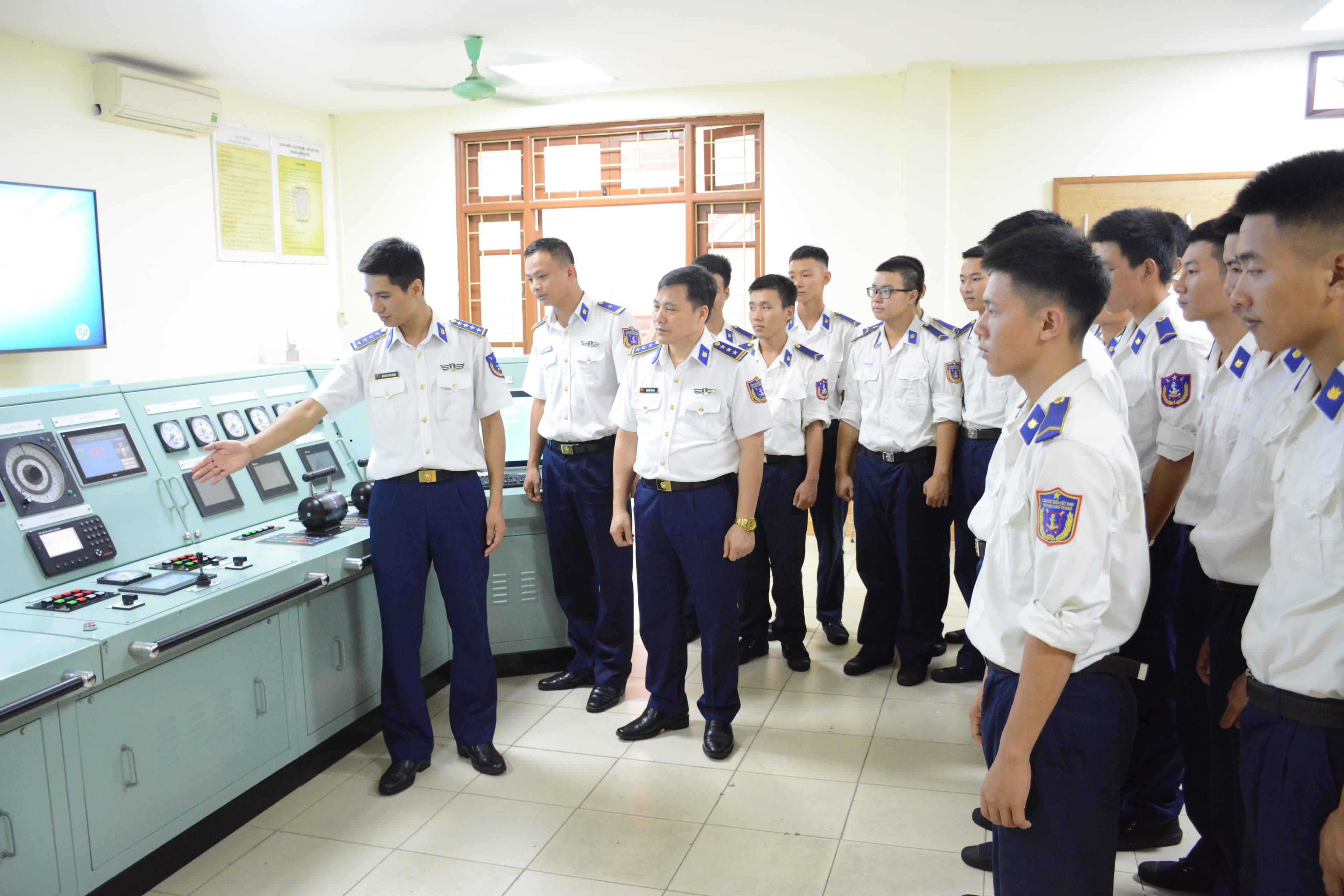 Nỗ lực đào tạo nhân lực, nghiệp vụ cảnh sát biển