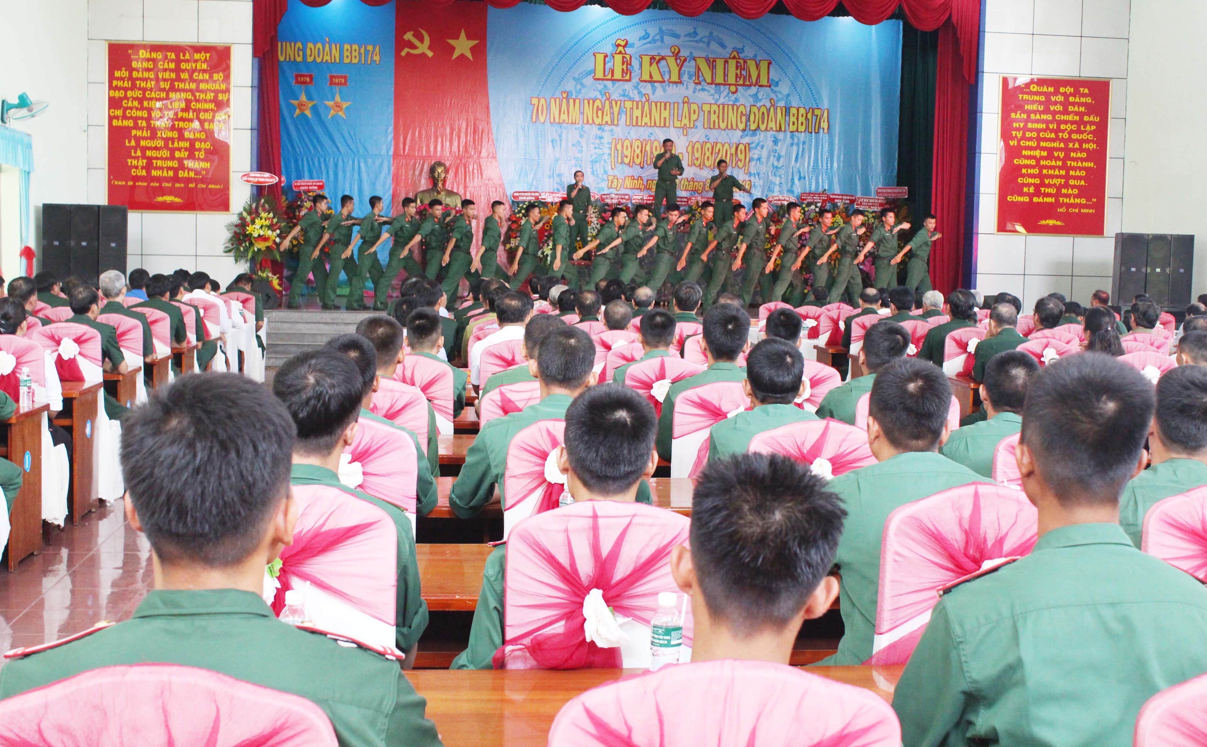 Trung đoàn 174 (Bộ CHQS tỉnh Tây Ninh) kỷ niệm 70 năm Ngày truyền thống