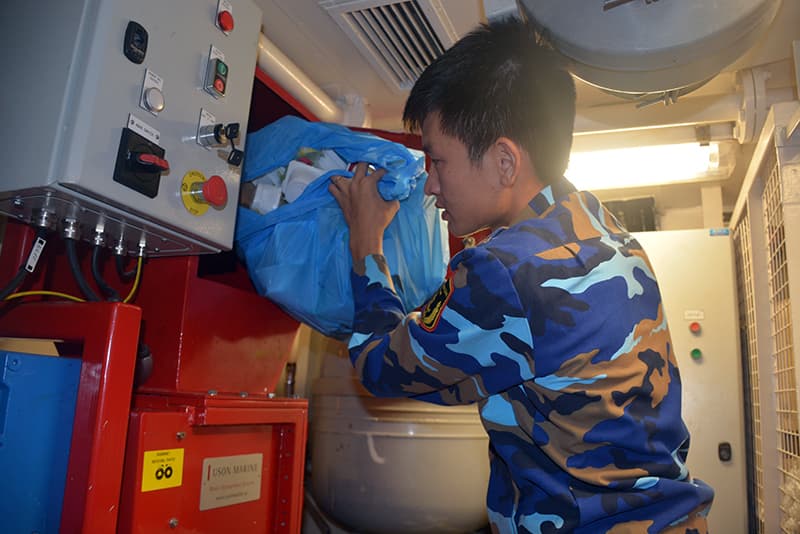 Con tàu thân thiện với môi trường