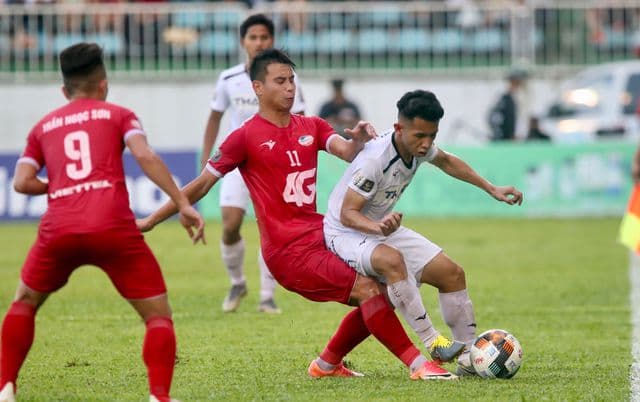 Vòng 22 V-League: Bất ngờ và kịch tính