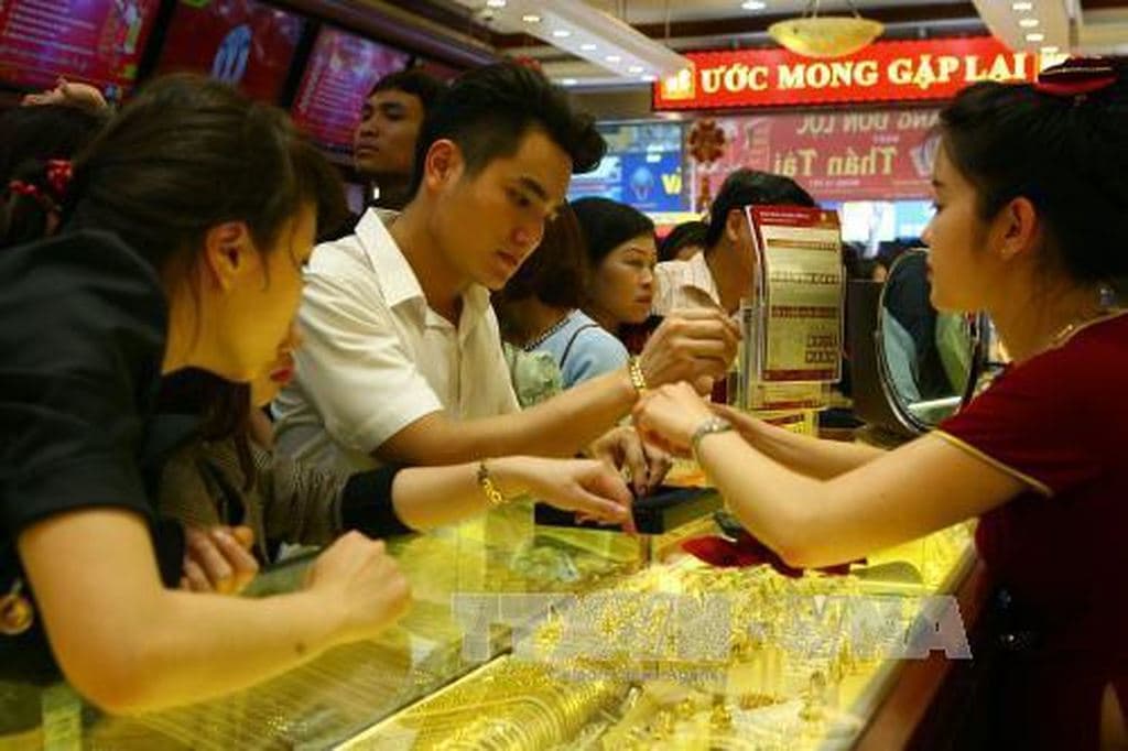 Giá vàng trong nước sáng 23-8 biến động nhẹ