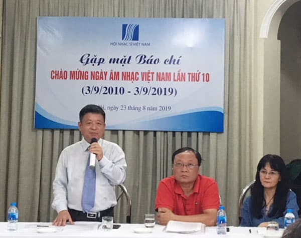 10 năm “Ngày âm nhạc Việt Nam” chủ đề “Mùa thu nhớ Bác”