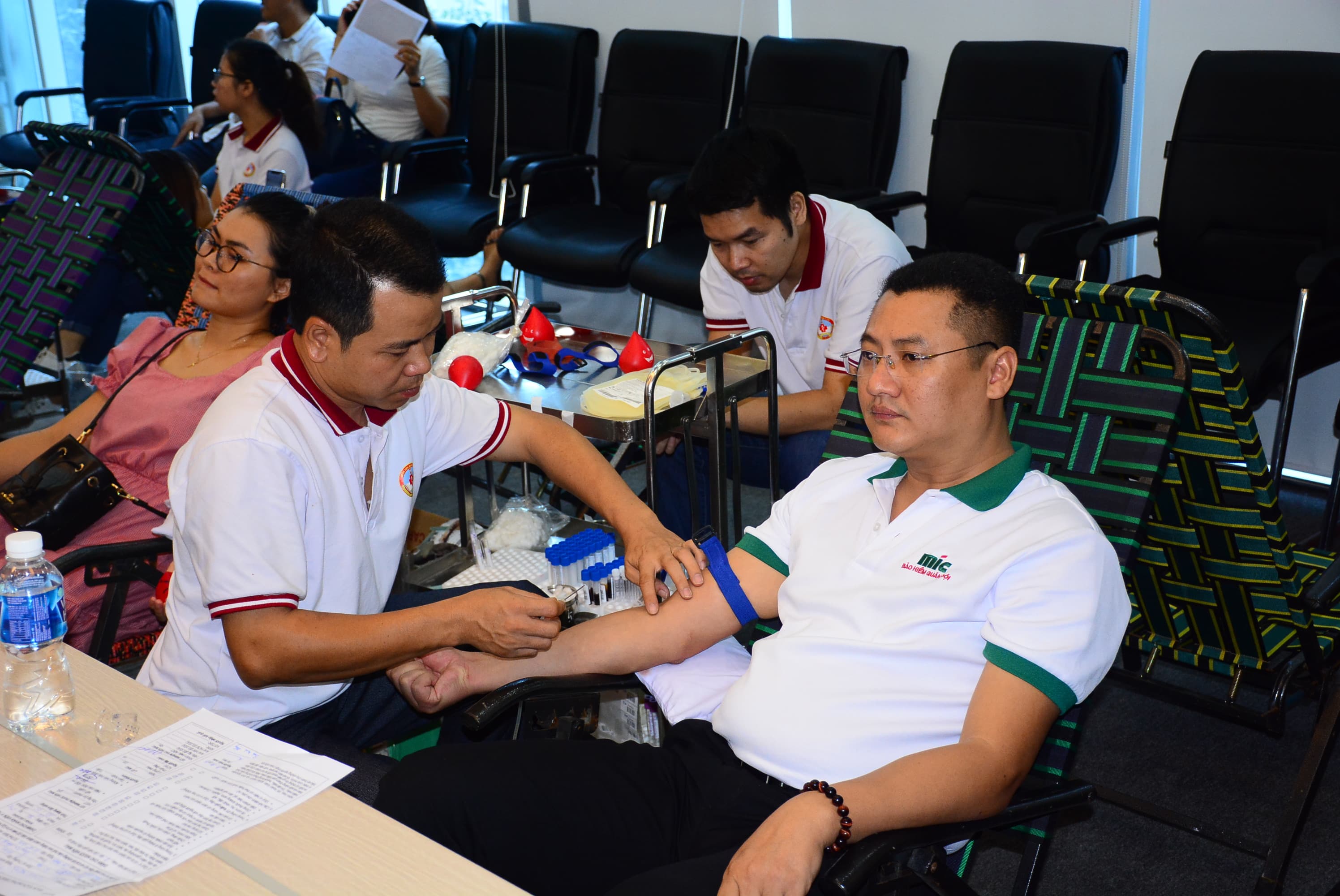 Lan tỏa tinh thần sẻ chia, hiến máu tình nguyện “Giọt máu đào - Trao ngàn yêu thương”