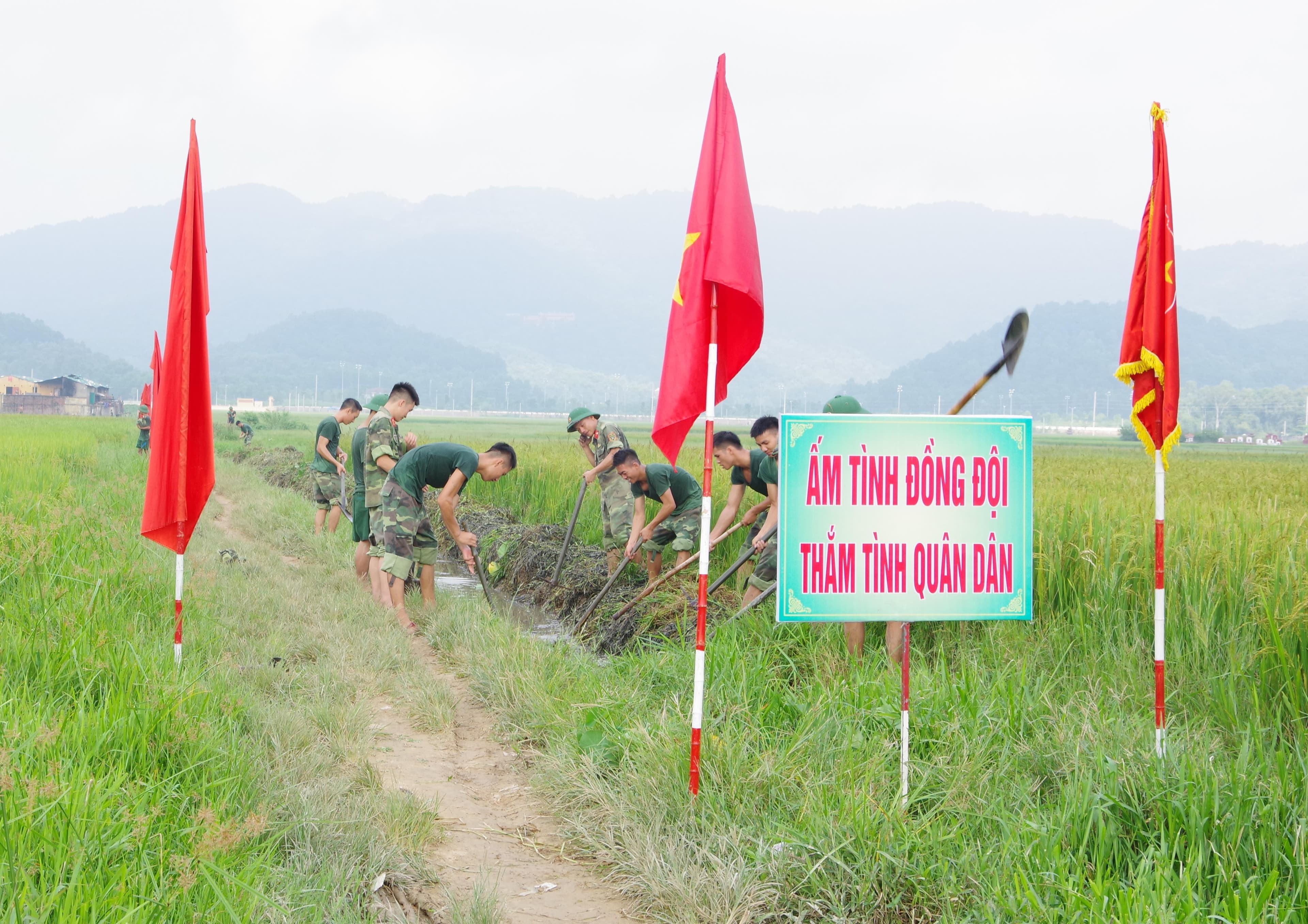Đoàn kết quân - dân theo lời Bác dạy