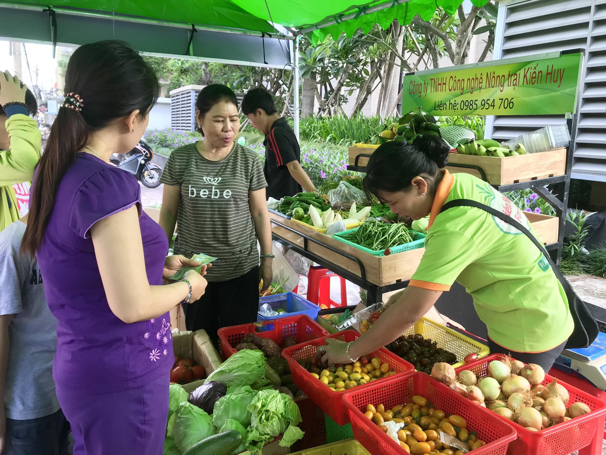 Nhân rộng mô hình chợ phiên nông sản an toàn