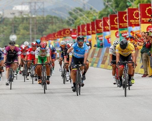 Chặng 3 Giải xe đạp quốc tế VTV 2019: Áo vàng đổi chủ