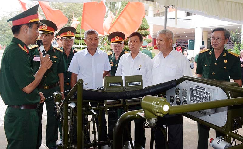Bộ tư lệnh Tăng Thiết giáp gặp mặt cựu chiến binh phía Nam