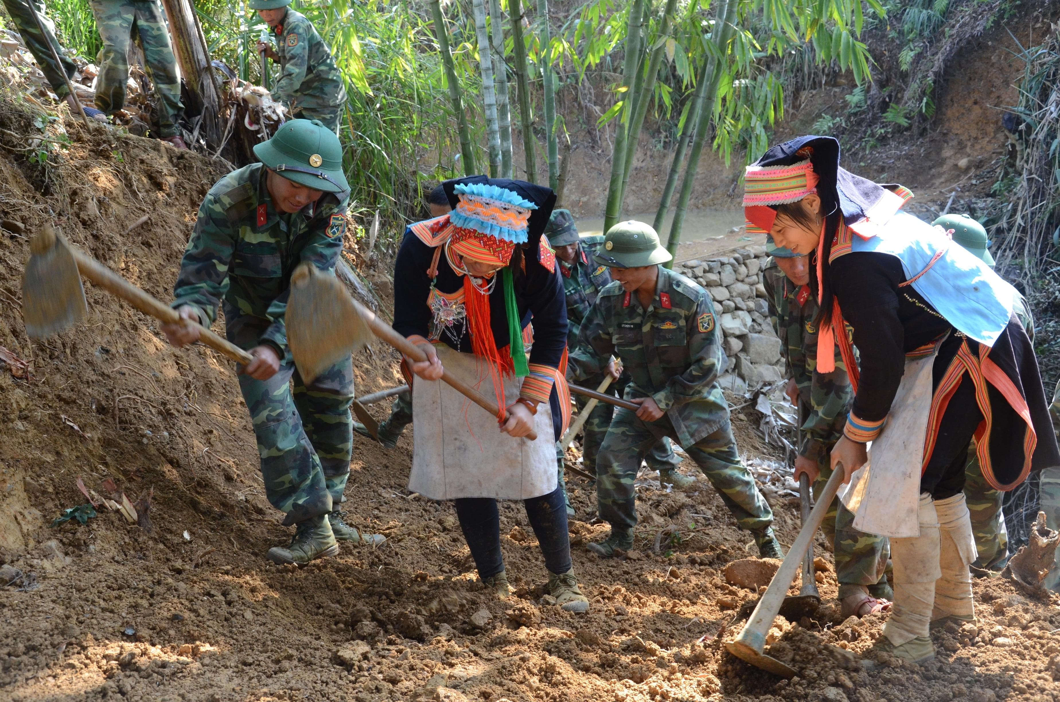 Xây dựng “thế trận lòng dân” trên biên giới - thực tiễn từ Lai Châu