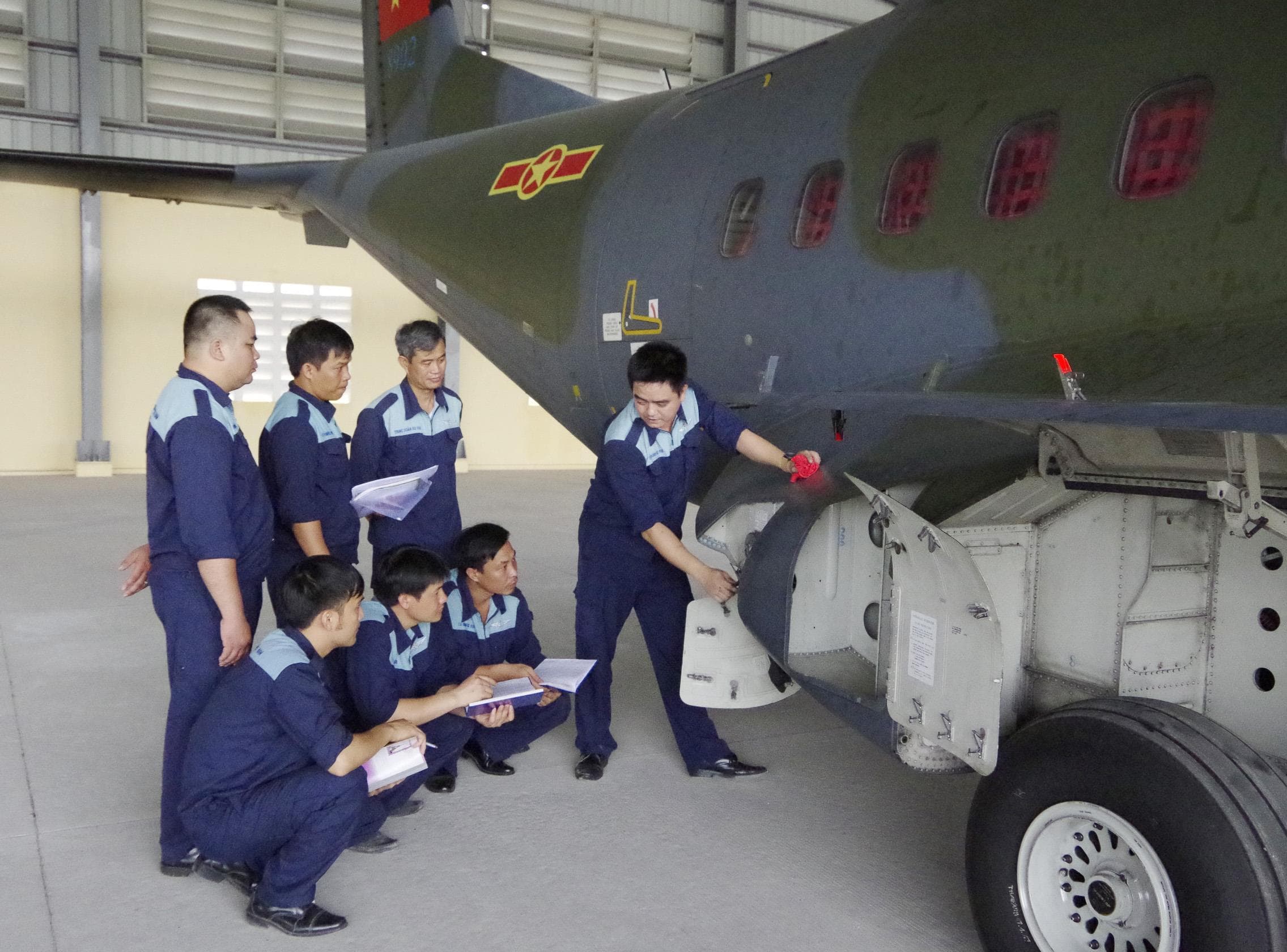“Bà đỡ mát tay” của những chuyến bay