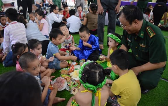 Ngày hội Trăng rằm các “Con nuôi Đồn Biên phòng” của BĐBP Lào Cai