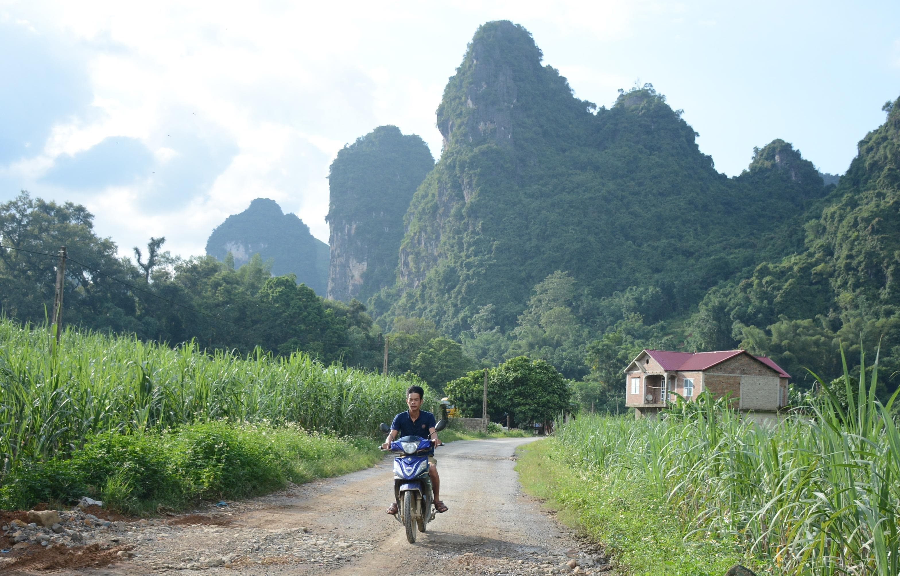 Lời hứa trên mảnh đất anh hùng