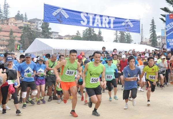 VMM 2019: Chạy xuyên đêm trên cung đường 100km