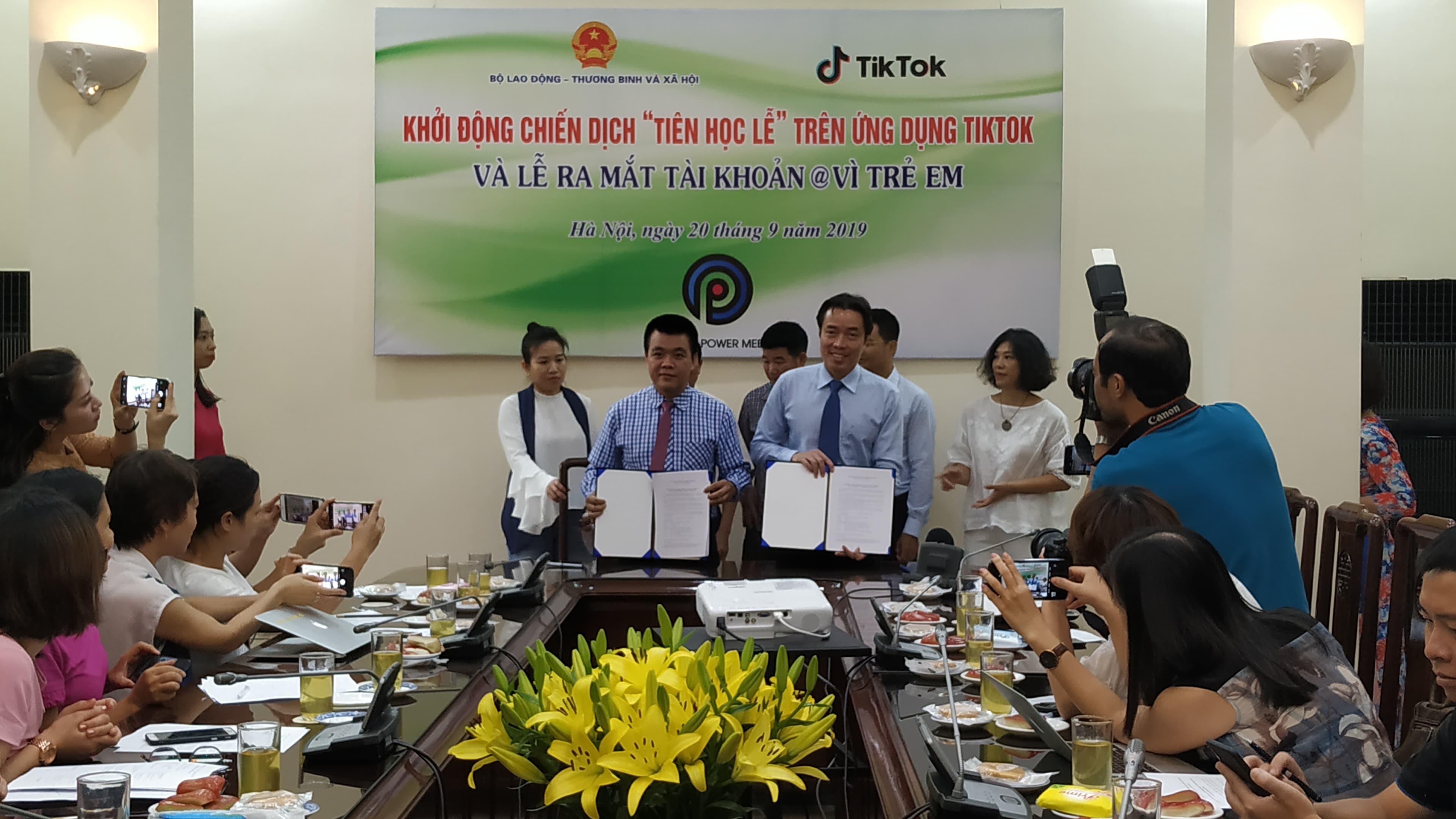 Khởi động chiến dịch “Tiên học lễ” trên ứng dụng Tiktok
