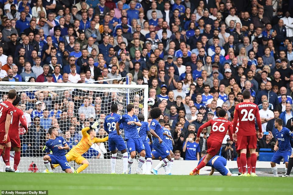 Chelsea thua Liverpool trên sân nhà