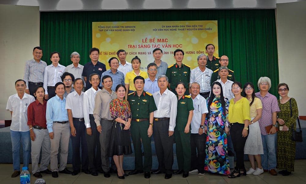 Bế mạc trại sáng tác văn học về đề tài chiến tranh cách mạng và người lính tại tỉnh Bến Tre