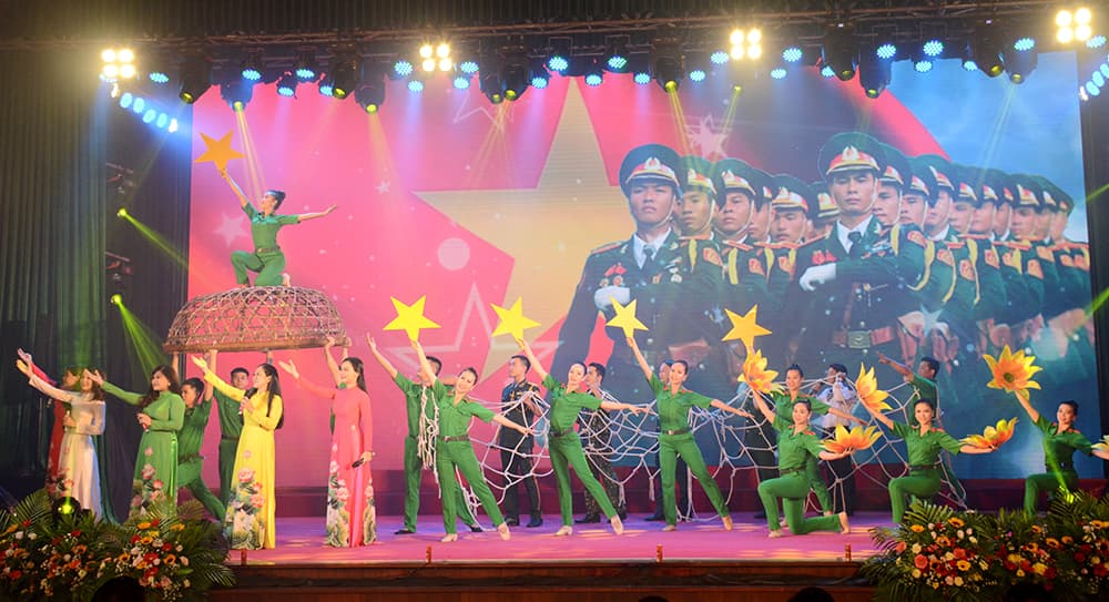 Khai mạc Liên hoan Nghệ thuật quần chúng LLVT và thanh niên, sinh viên lần thứ IX năm 2019 - Khu vực II