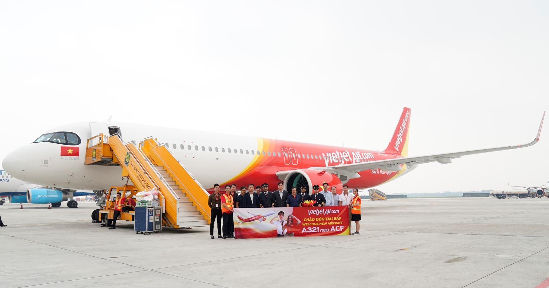 Vietjet đón tàu bay A321neo ACF 240 ghế đầu tiên trên thế giới