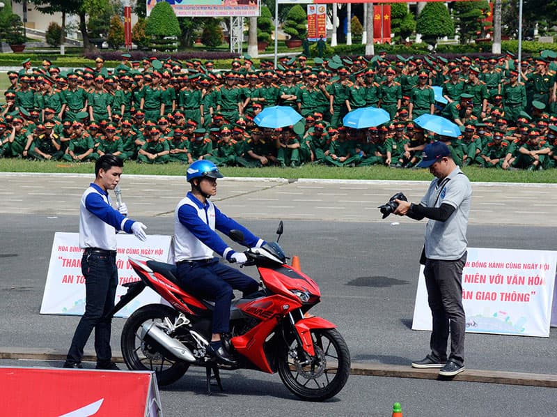 Ngày hội Thanh niên với văn hóa giao thông trong Quân đội
