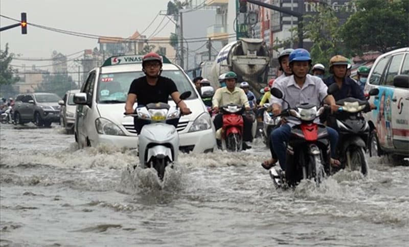 Thành phố Hồ Chí Minh chủ động ứng phó đợt triều cường vượt báo động III