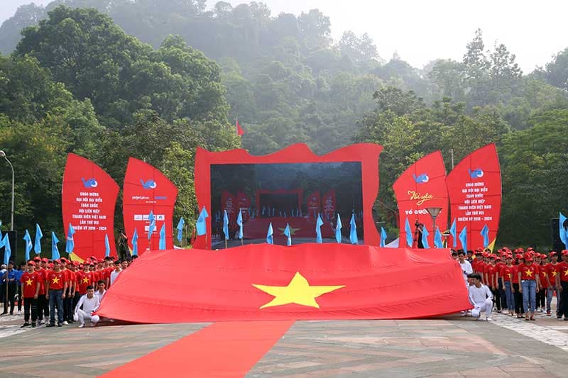 Khởi động Hành trình “Tôi yêu Tổ quốc tôi” 2019