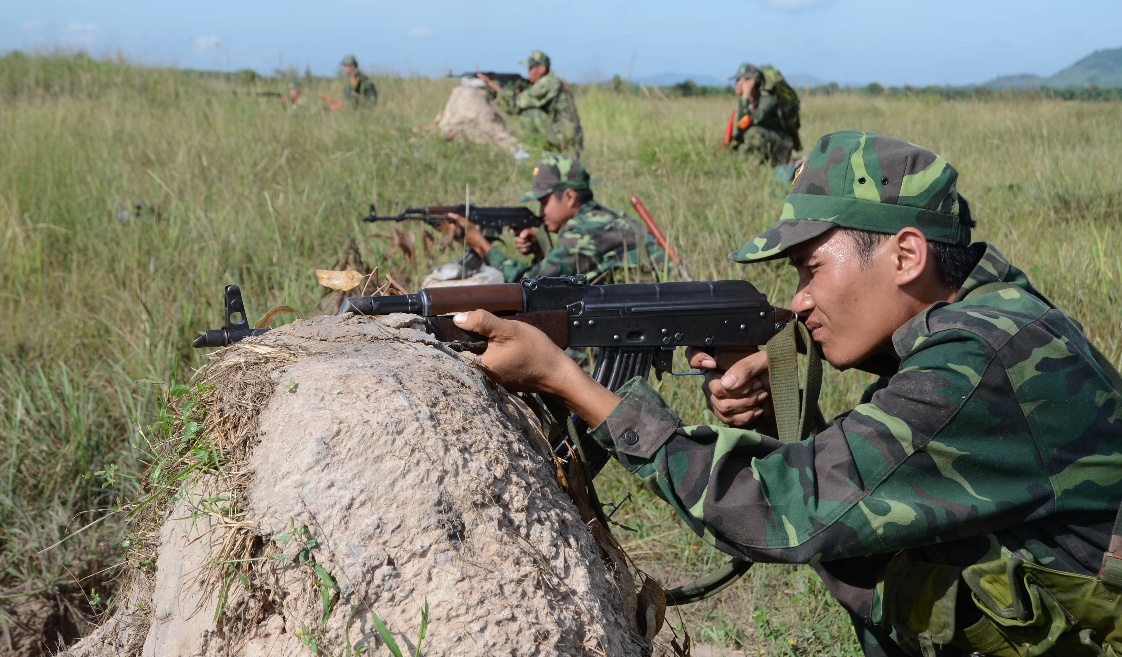 Sư đoàn 9: 100% phân đội hành, trú quân bắn đạn thật đạt giỏi
