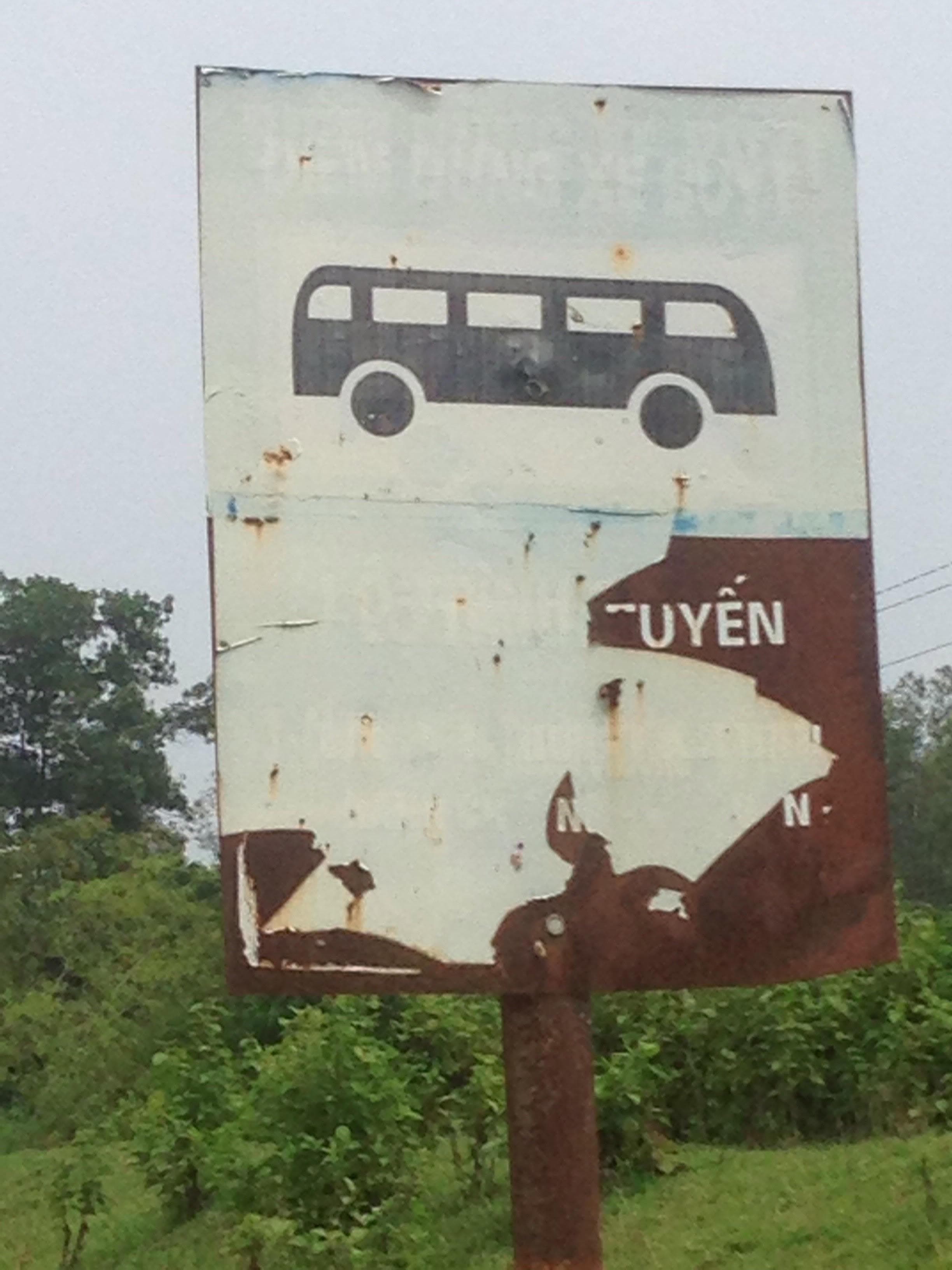 Rất cần nhà chờ xe buýt