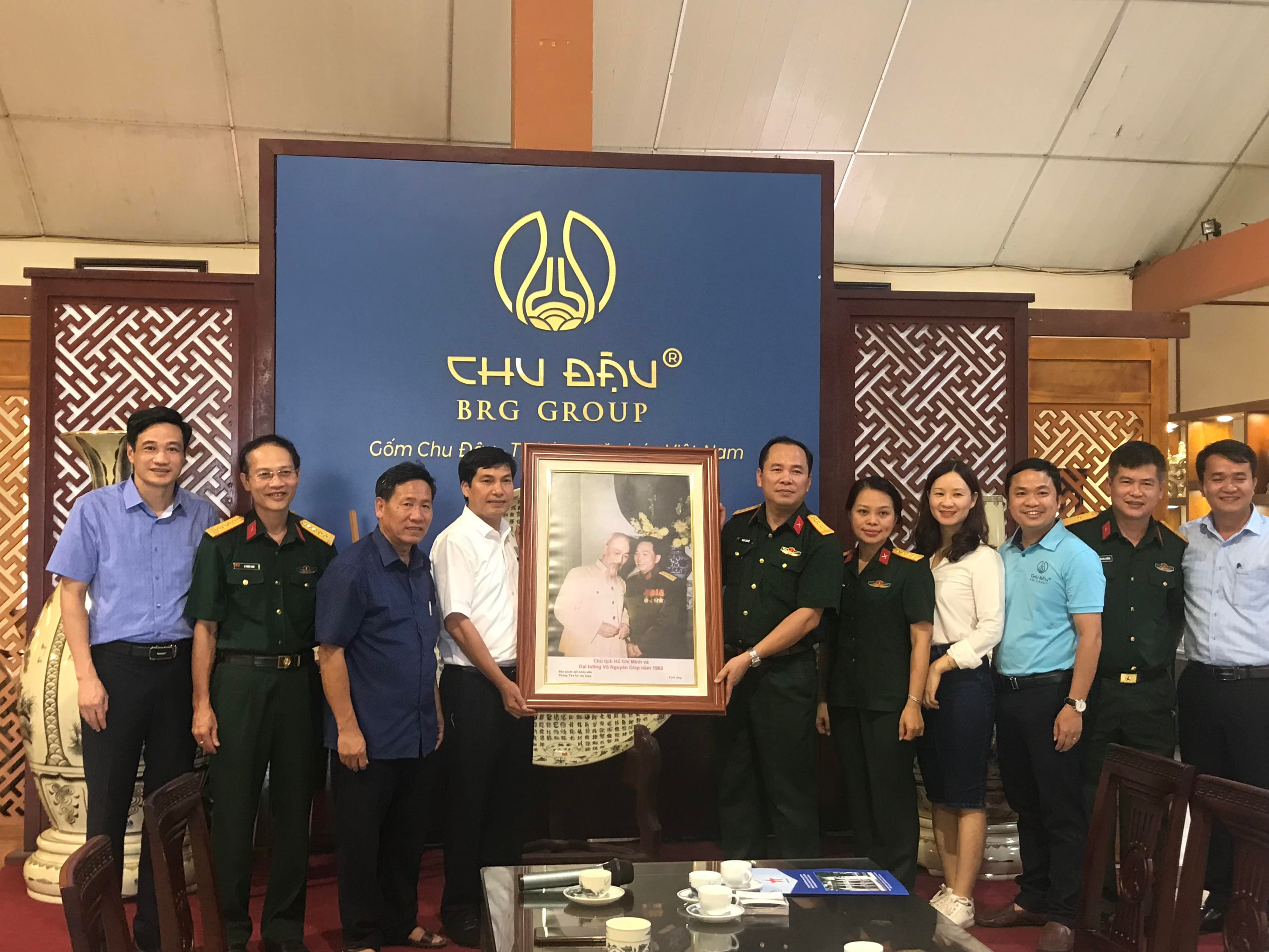 Giao lưu văn hóa, thể thao nhân kỷ niệm 69 năm Ngày Báo QĐND ra số đầu tiên