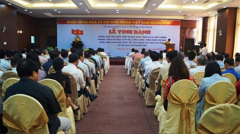 Quảng Ngãi: 11 tập thể đón nhận Cờ thi đua xuất sắc của Thủ tướng Chính phủ