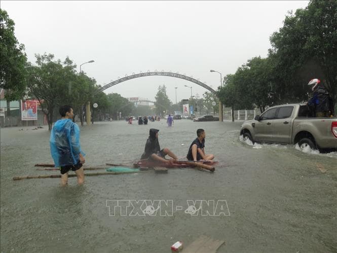 Nghệ An: 5.250 căn nhà bị ngập và một người chết do mưa lụt