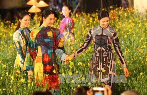 PHÚC ĐỨC TẠI MẪU