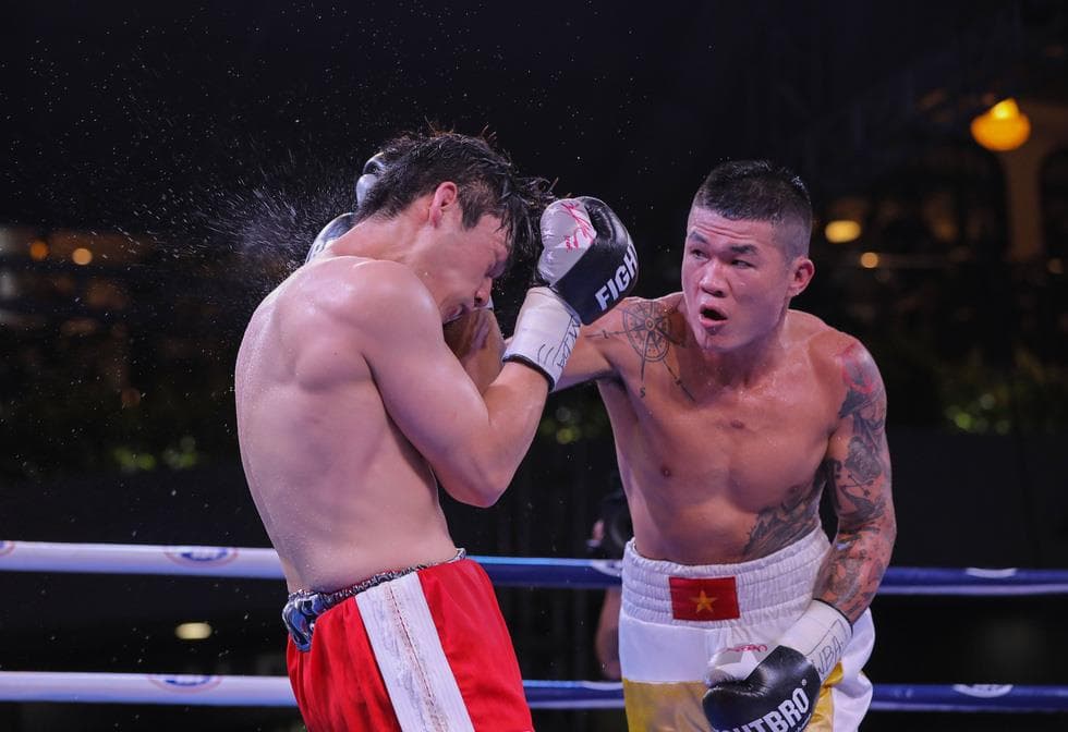 Võ sĩ boxing Trương Đình Hoàng giành đai WBA Đông Á 2019