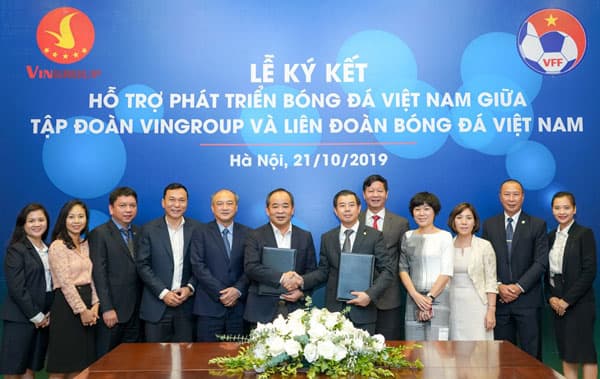 VinGroup sẽ hỗ trợ phát triển bóng đá Việt Nam trong 5 năm
