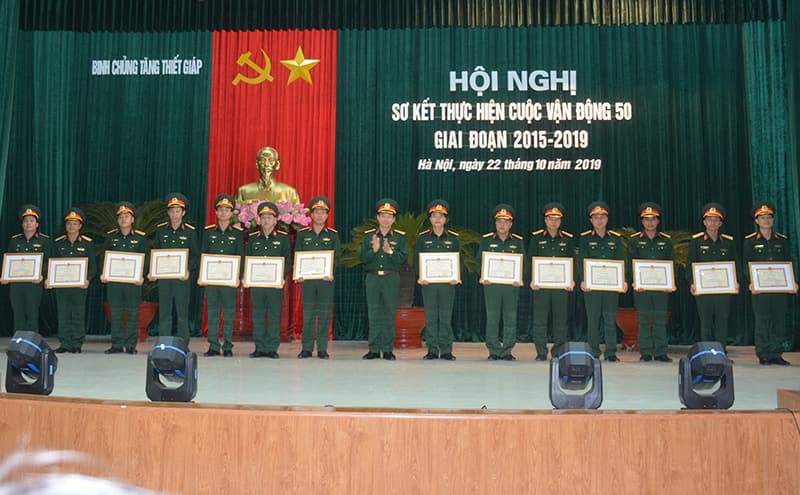 Binh chủng Tăng Thiết giáp sơ kết thực hiện Cuộc vận động 50