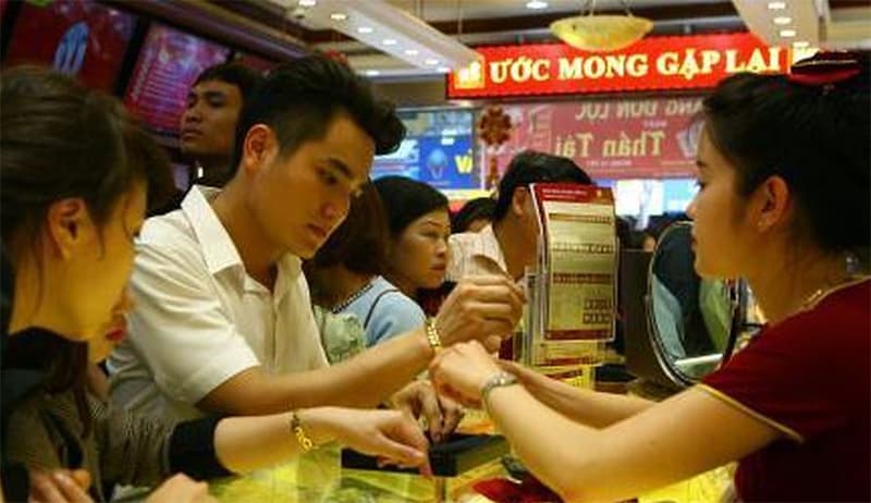 Giá vàng biến động nhẹ trong tuần qua