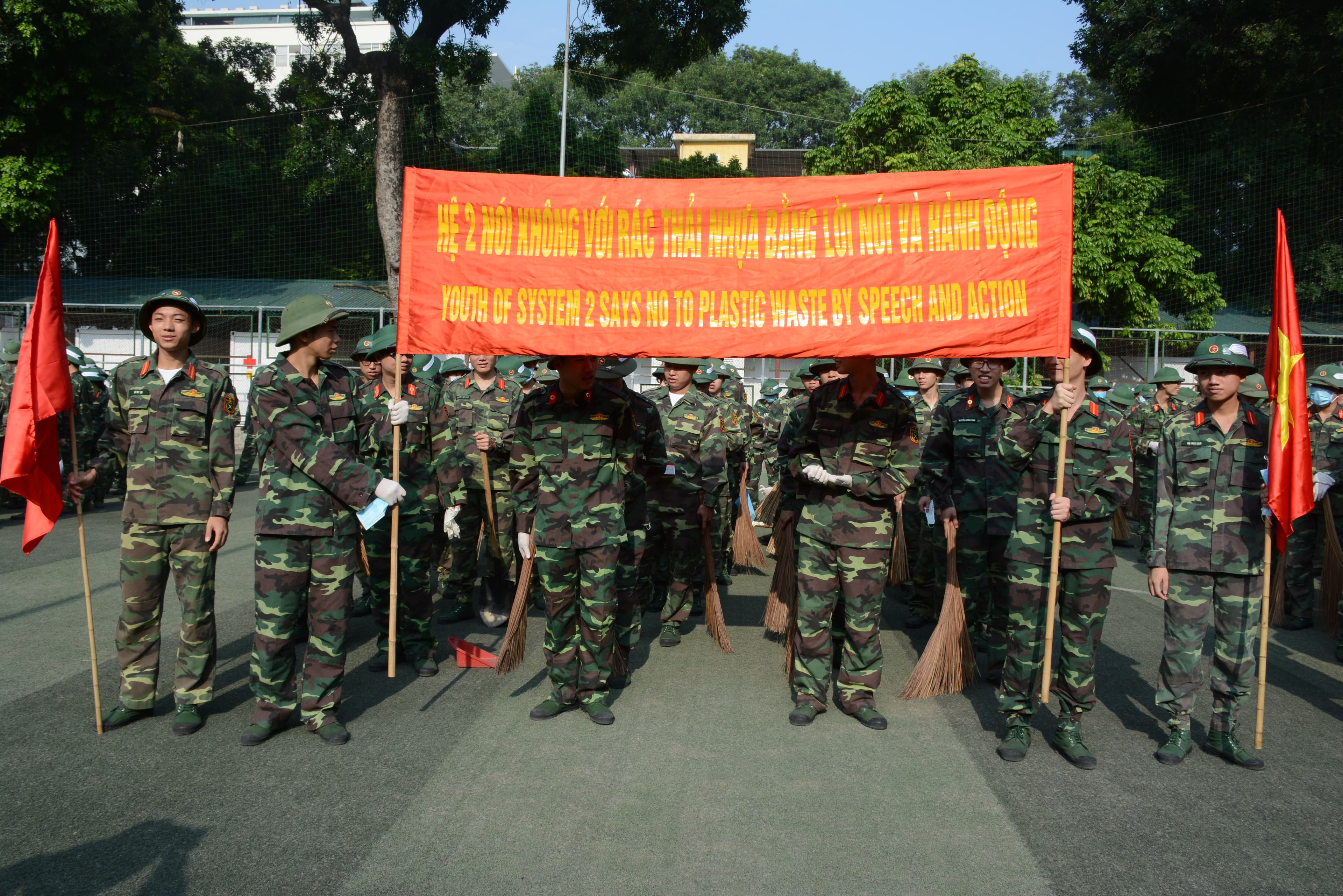 Học viện Quân y hưởng ứng phong trào chống rác thải nhựa
