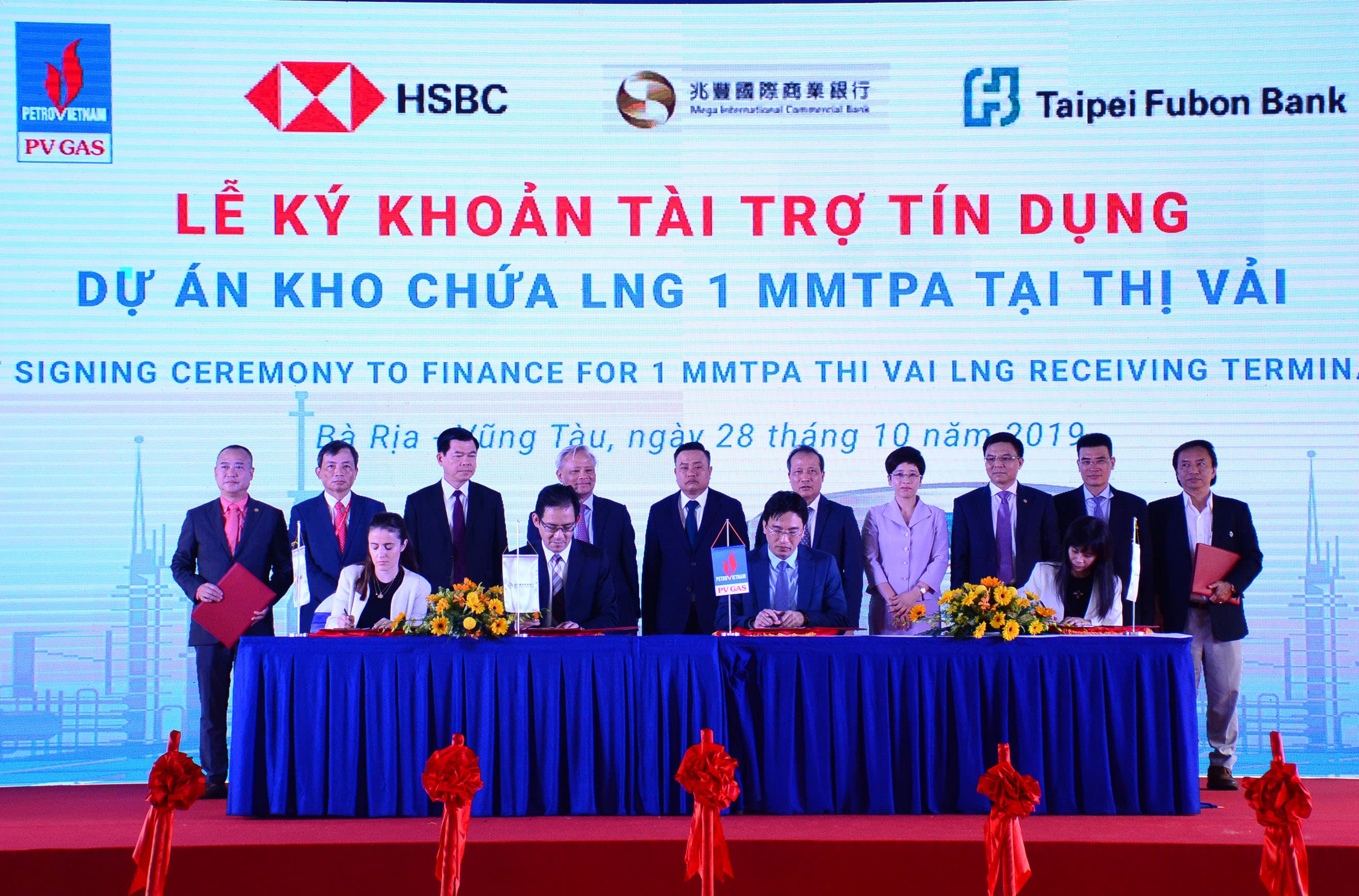 Khởi công xây dựng công trình kho chứa LNG 1 triệu tấn tại Thị Vải