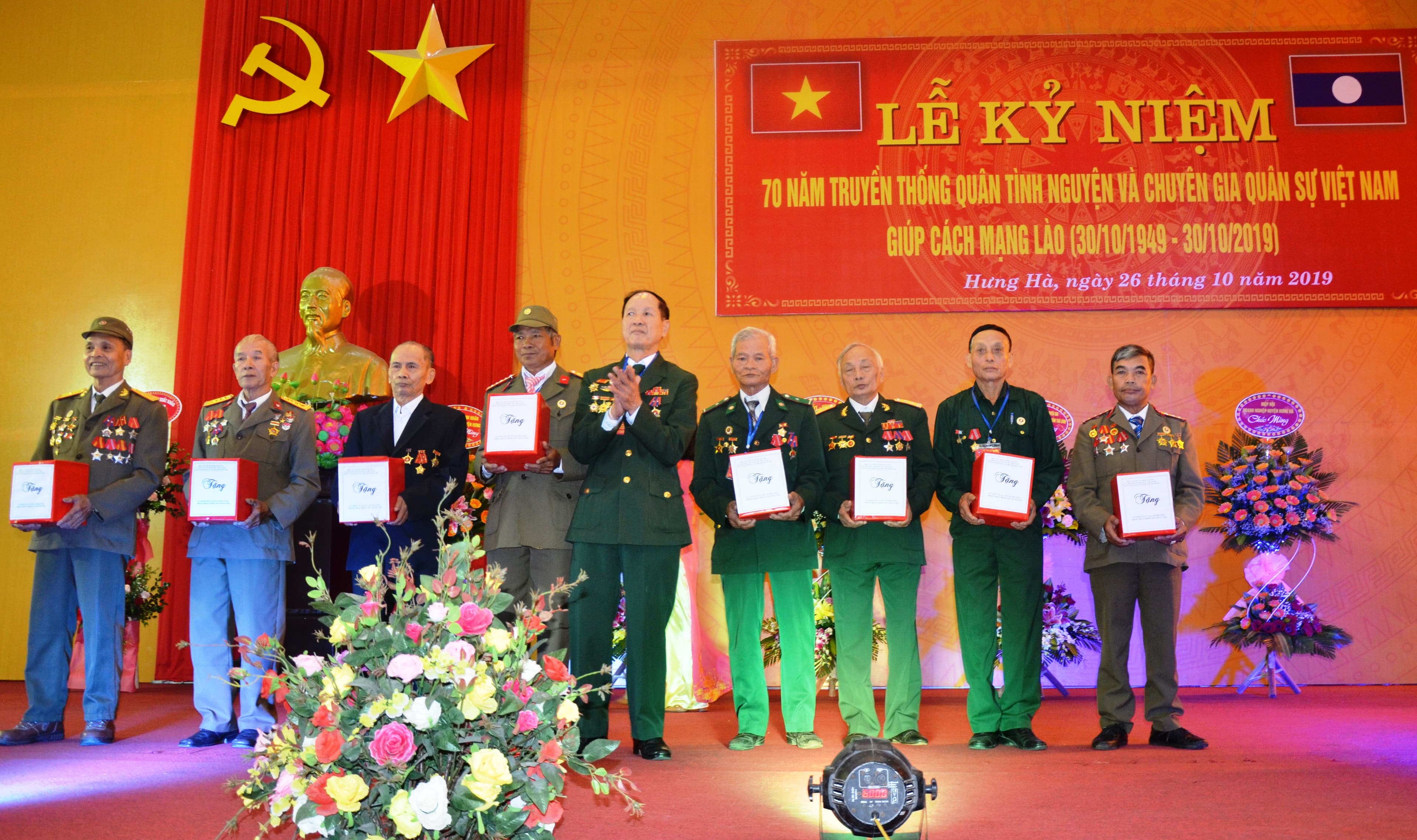 Anh dũng trong chiến đấu - ấm tình đồng đội giữa đời thường