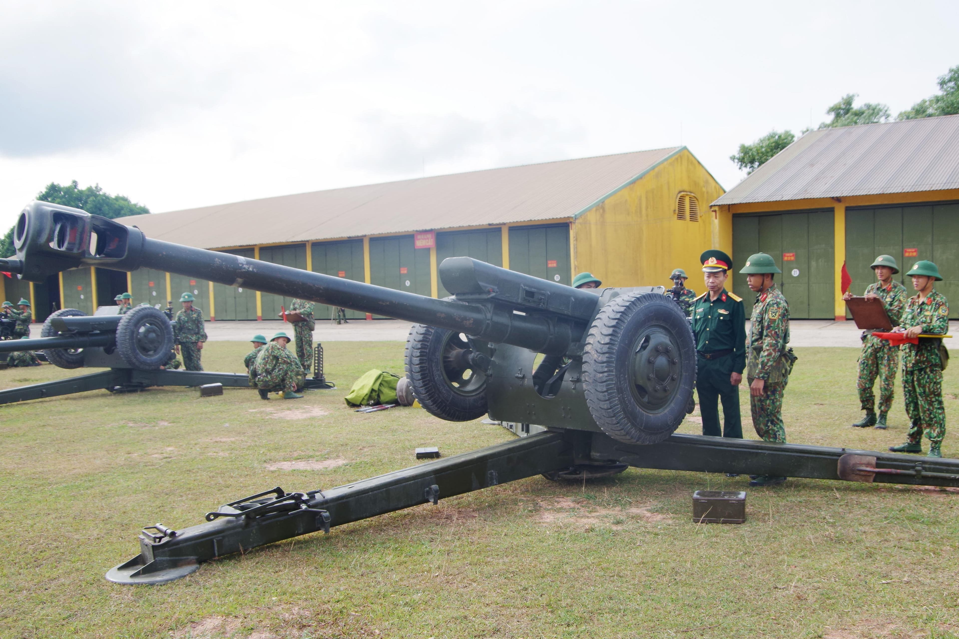 Thi đua toàn diện, liên tục