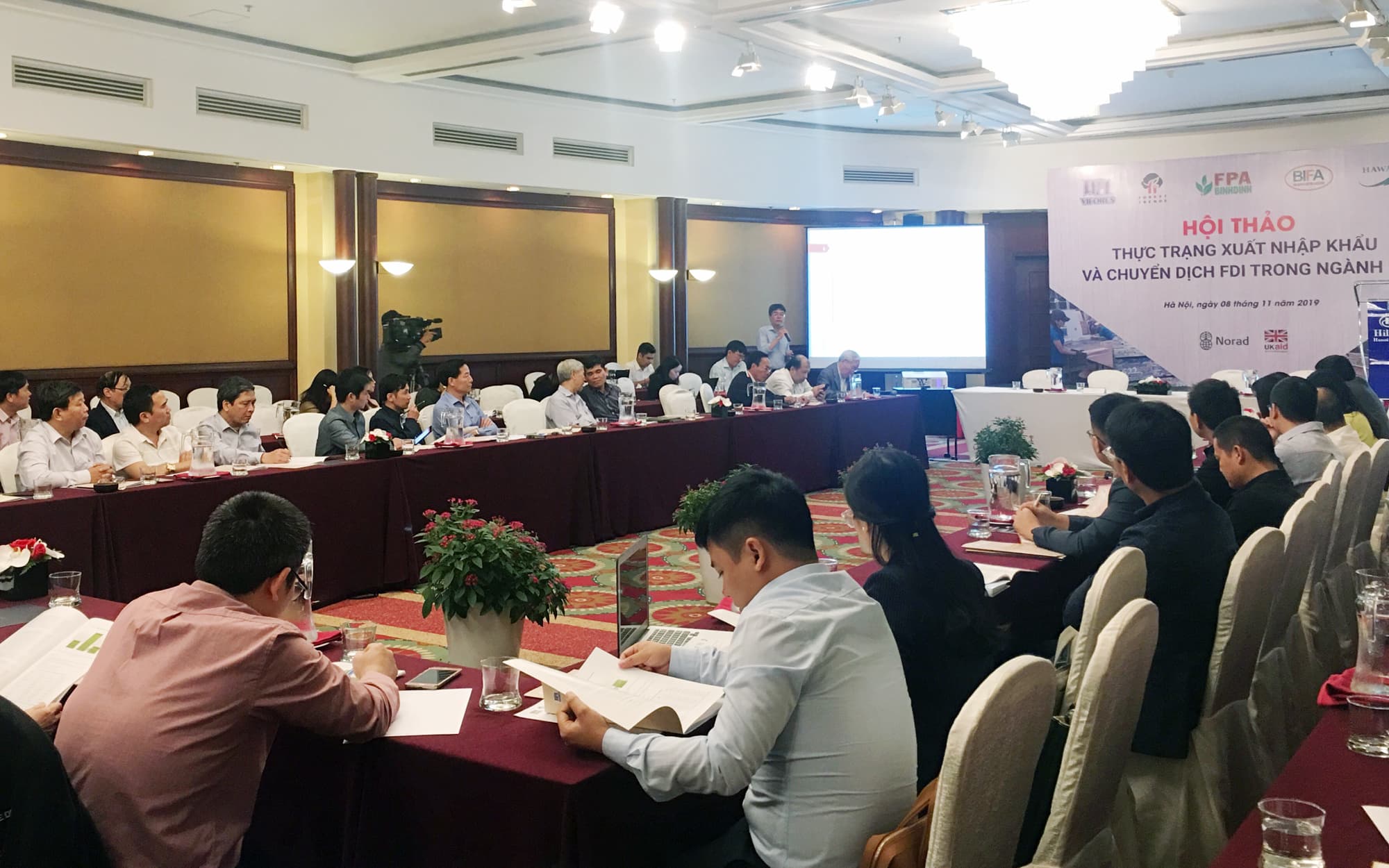 "Thực trạng xuất nhập khẩu và chuyển dịch FDI trong ngành gỗ"