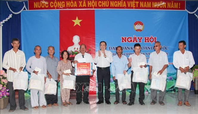 Đồng chí Trần Thanh Mẫn dự Ngày hội Đại đoàn kết toàn dân tộc