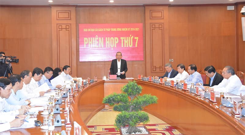 Xây dựng nền tư pháp trong sạch, vững mạnh, dân chủ, nghiêm minh